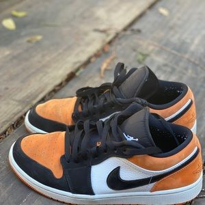 Jordan 1 Low SHATTERED BACKBOARD